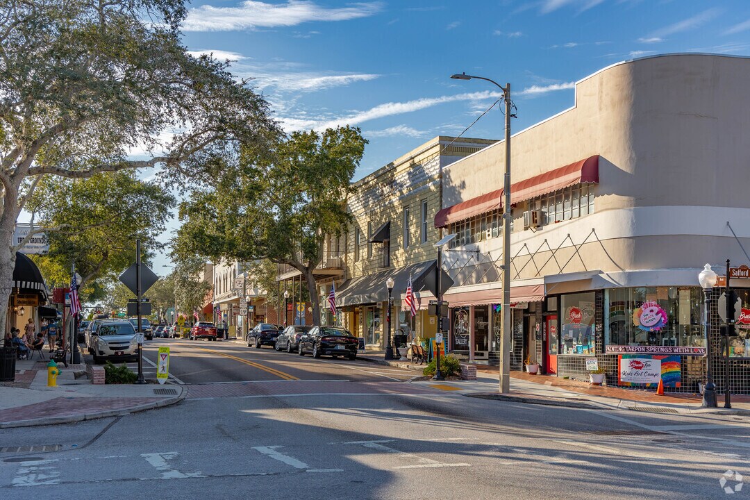 Tarpon Springs