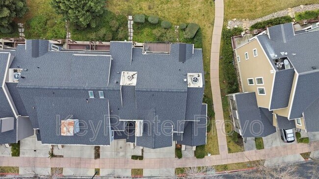 Foto del edificio - 5069 N River Park Way