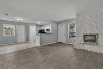 Building Photo - 10100 Brownie Dr