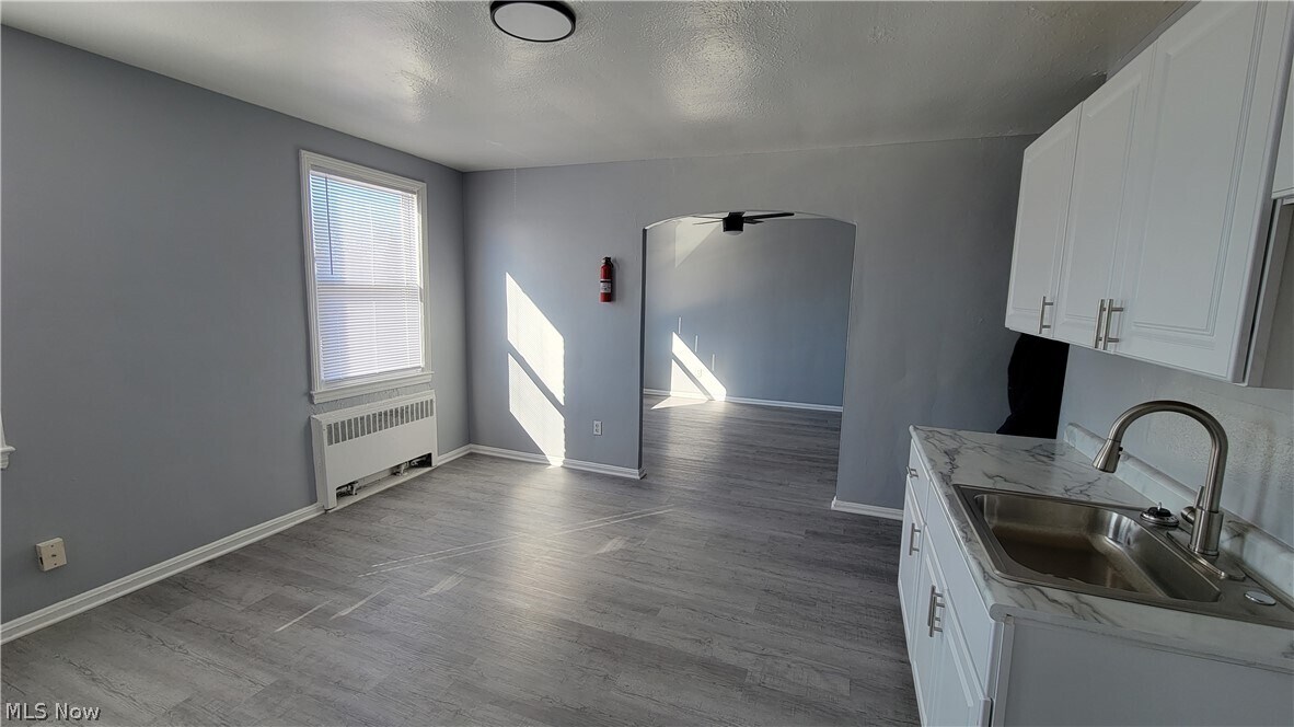 Building Photo - 2860 Van Aken Blvd