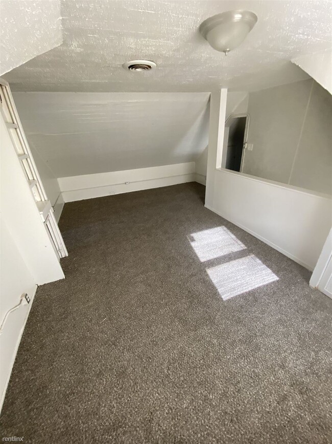 Building Photo - 1 br, 1 bath House - 3001 S Euclid Ave Apt...