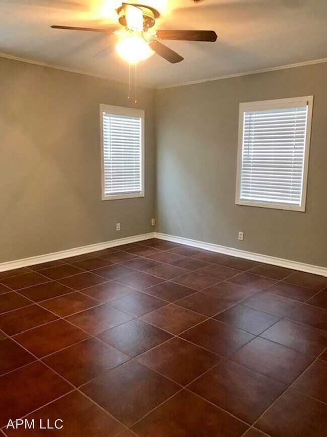 Building Photo - 3 br, 2 bath House - 1015 Spencer Avenue