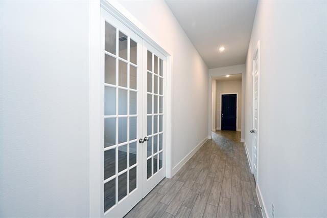 Building Photo - 2613 Chevy Chase Dr