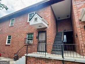 Building Photo - 1048 Washington St SW