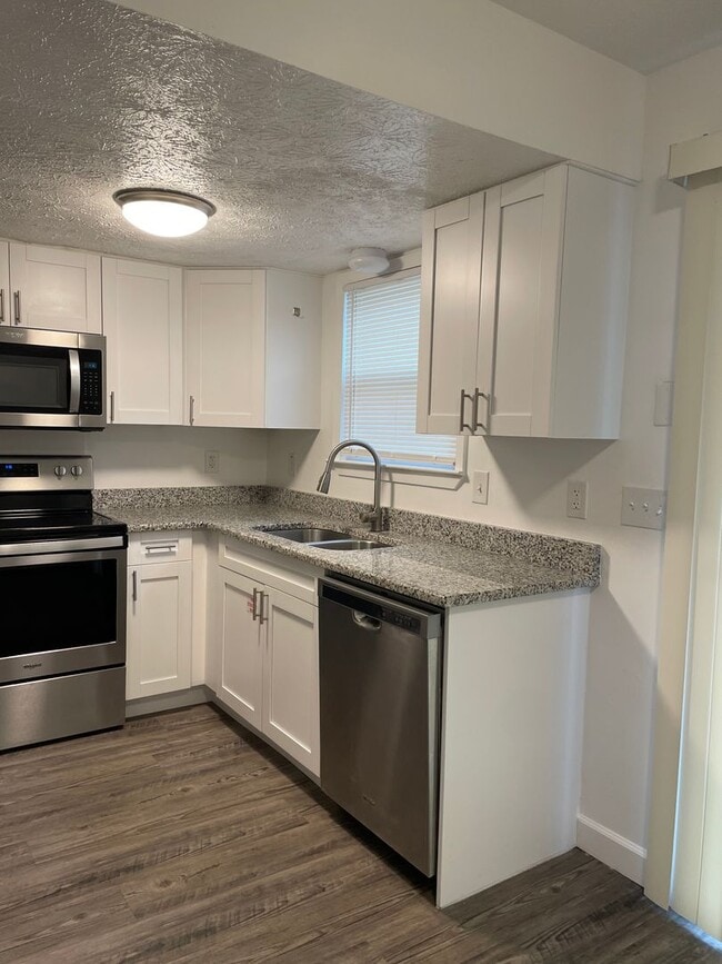 Foto del edificio - 2708 E 17th St