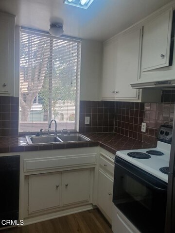 Foto del edificio - 465 S Hudson Ave