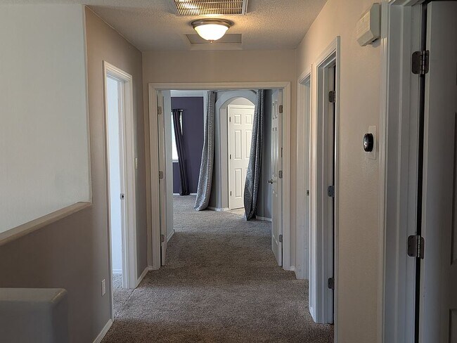 Foto del edificio - 7132 Cuchillo Rd NW