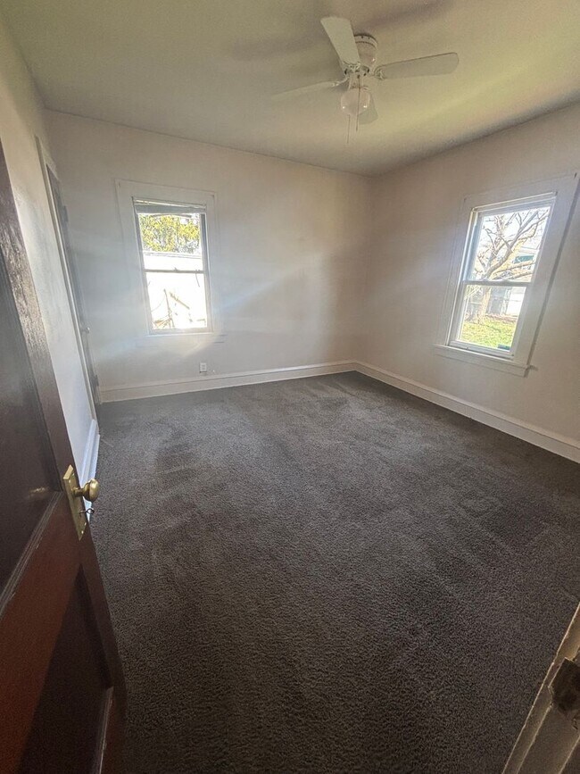 Foto del edificio - 4016 Biddulph Ave