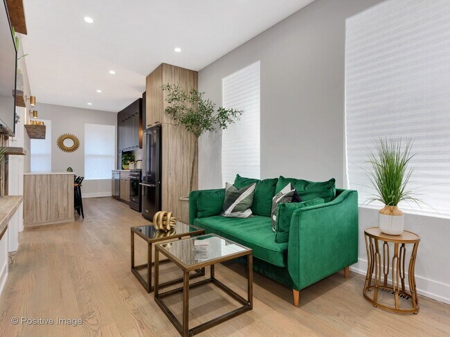 Foto del edificio - 2433 N Janssen Ave
