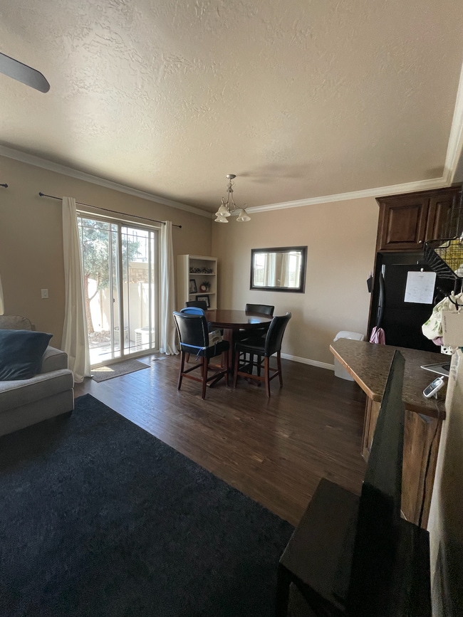 Building Photo - 104 S 610 E