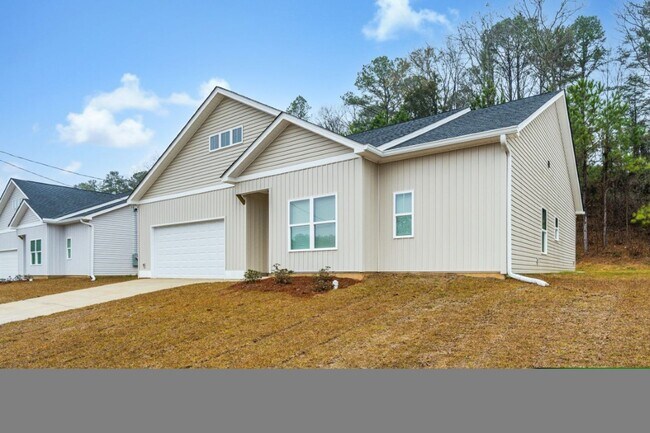 Building Photo - 18456 Thoroughbred Dr