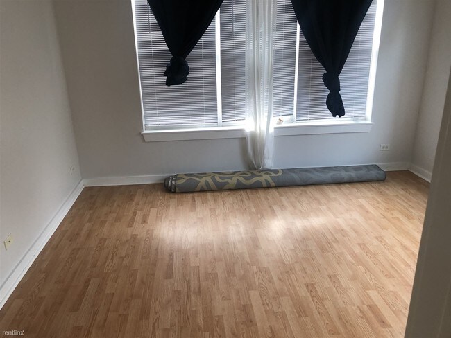 Foto del edificio - 2257 W Lake St