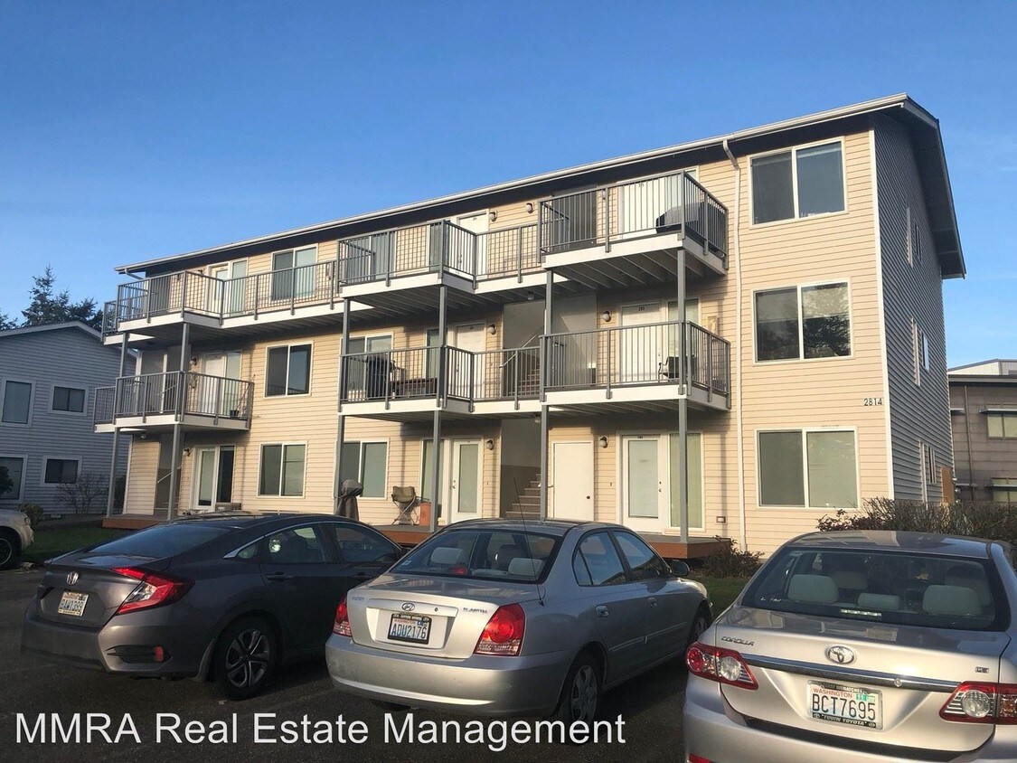 Foto principal - 2818-2818 W Maplewood Ave