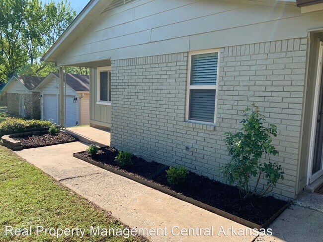 Foto del edificio - 3 br, 1.5 bath House - 102 Heather Dr.