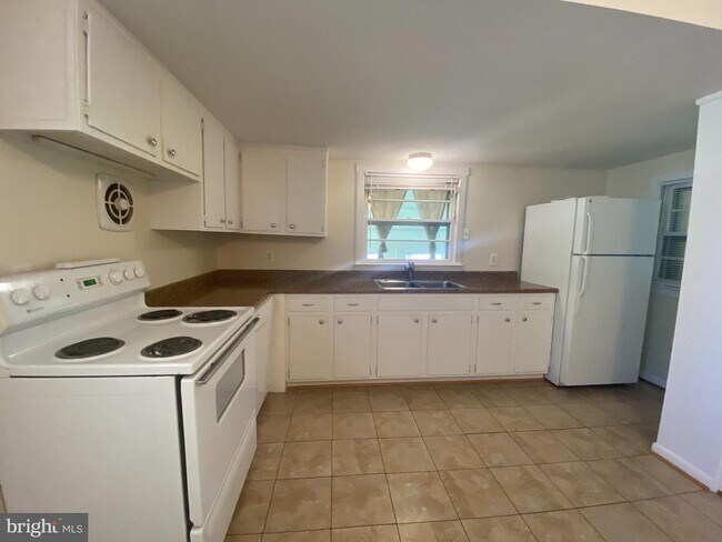 Foto del edificio - 117 Hillcrest Dr
