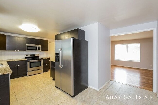 Building Photo - 7433 Alcott St