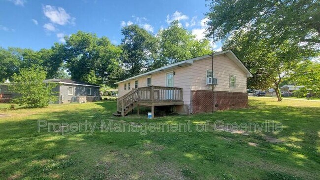 Building Photo - 26 Brownwood Dr