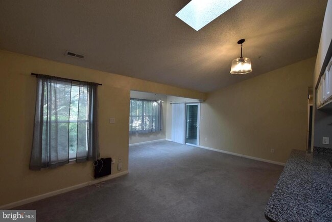 Building Photo - 2603 Camelback Ln