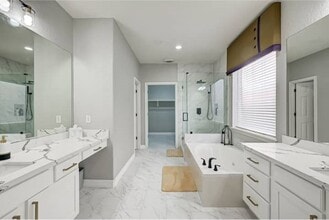 Building Photo - 4807 Schiller Park Ln