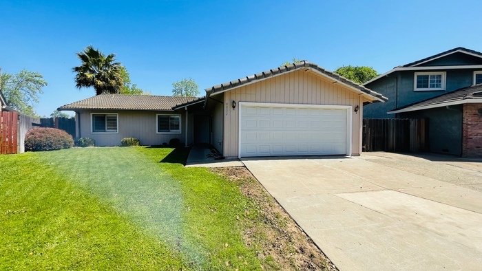 Primary Photo - Stockton 3 Bedroom 2 Bedroom