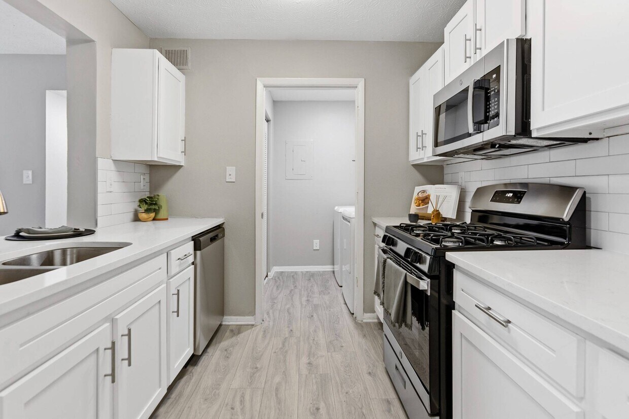 Elliot Place Apartments 4025 Arc Way Norcross, GA