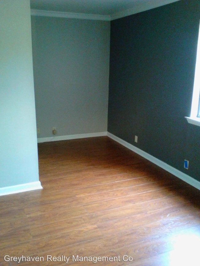 Building Photo - 1 br, 1 bath House - 2547 Crescent Club