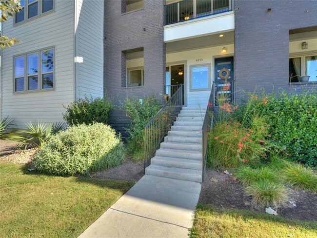 Building Photo - 4213 Berkman Dr