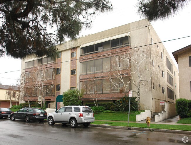 Building Photo - 5221 Bellingham Ave