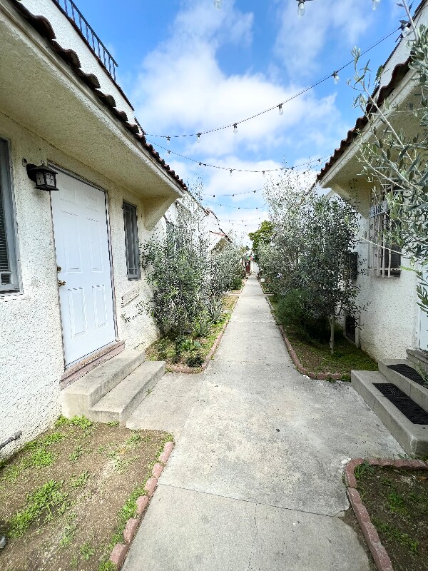 Foto del edificio - 4153 Monroe St