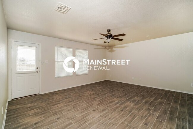 Foto del edificio - 4 Bedroom Pet-Friendly Home in SCHERTZ, TX with Main Street Renewal