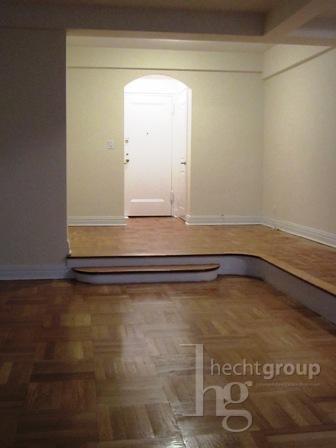 Foto del edificio - _$4500 LOFEE**Character Filled Doorman One...