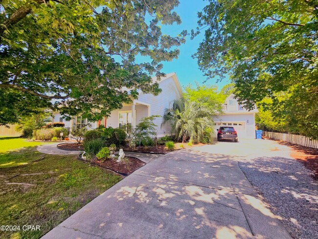 Building Photo - 12207 Lyndell Plantation Dr