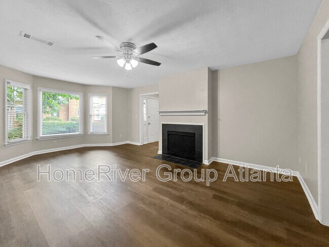 Foto del edificio - 4183 Elder Ln