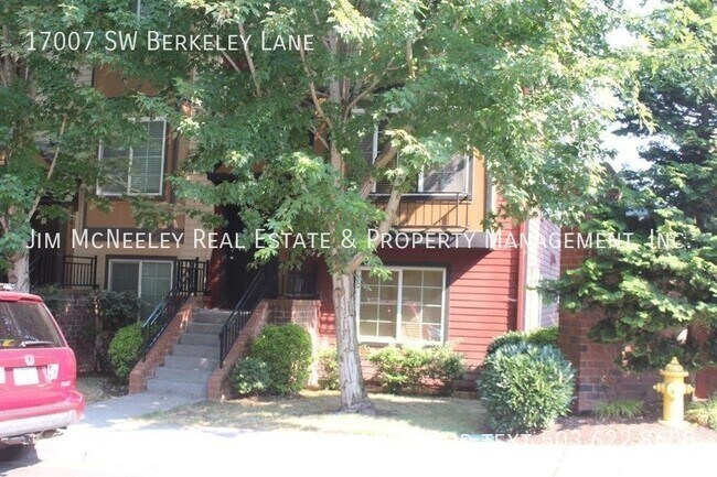 Building Photo - Lovely Arbor Station Townhome - Nearly 200...