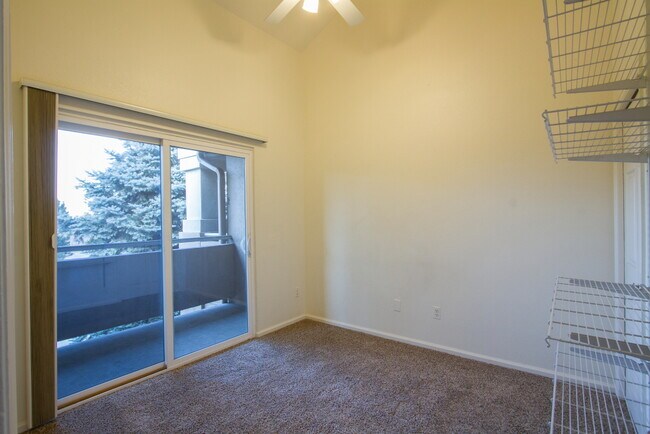Bedroom 1 - 935 Broadway St