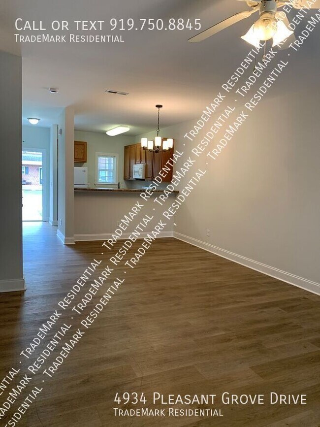 Foto del edificio - 4934 Pleasant Grove Dr