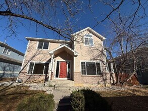 Building Photo - 4791 Franklin Dr