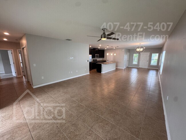 Building Photo - Stylish & Spacious 4-Bedroom Home in Grove...