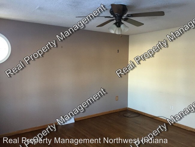 Building Photo - 334 N Arbogast St