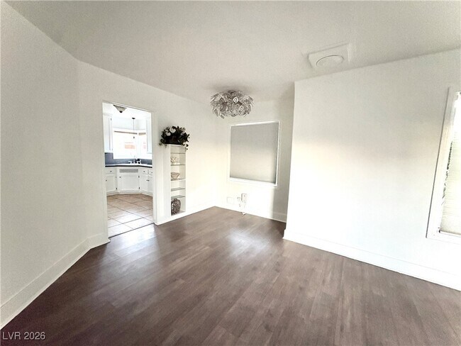 Building Photo - 1301 Bracken Ave