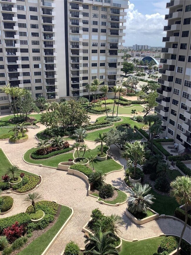 Foto del edificio - 5100 N Ocean Blvd