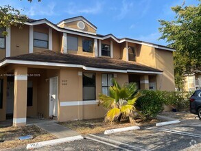 Building Photo - 2186 SW 80th Terrace