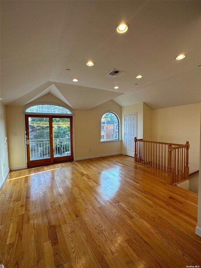 Foto del edificio - 149-47 17th Rd