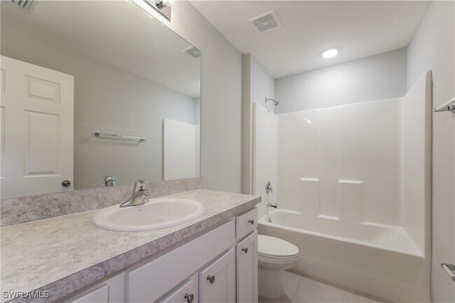 Foto del edificio - 3111 62nd St W