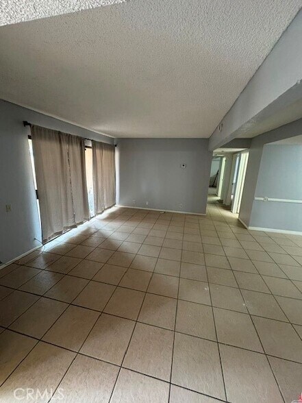 Foto del edificio - 1400 W Edgehill Rd