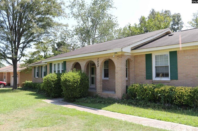 Building Photo - 7920 Folly Ln