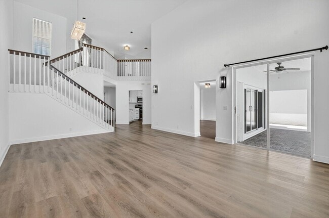 Building Photo - 6502 Brava Way
