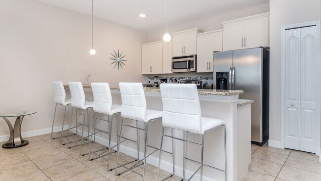 Foto del edificio - 3027 Beach Palm Ave