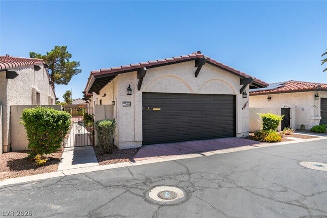 Foto del edificio - 2587 Swan Ln