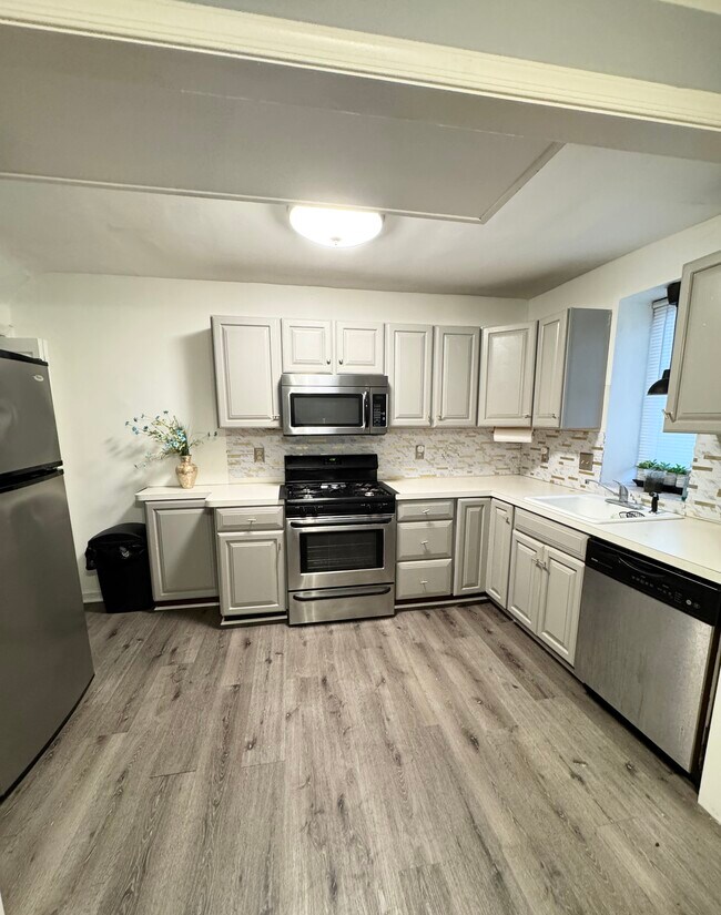 Foto del edificio - 8114 Terry St